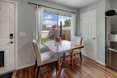 8034 24 Street Se, Calgary, AB 