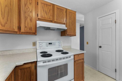 905 6 Street Se, High River, AB 