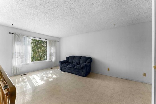 905 6 Street Se, High River, AB 