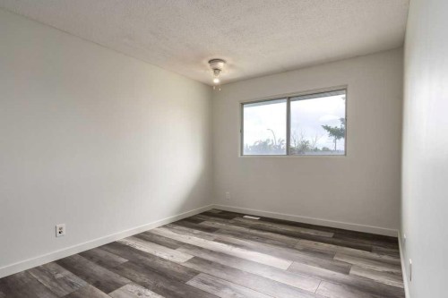 445 40 Street Ne, Calgary, AB 