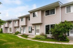 445 40 Street NE Calgary, AB T2A 6S1