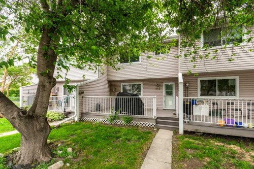 445 40 Street Ne, Calgary, AB 