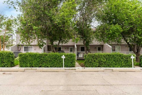 445 40 Street Ne, Calgary, AB 