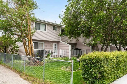 445 40 Street Ne, Calgary, AB 