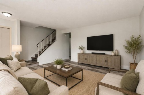 445 40 Street Ne, Calgary, AB 