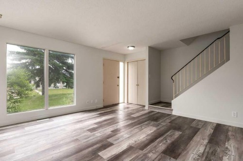 445 40 Street Ne, Calgary, AB 
