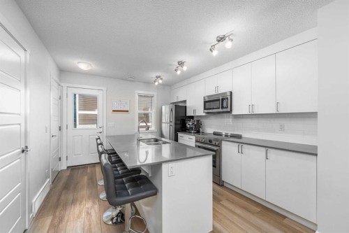 310 Cranbrook Square Se, Calgary, AB 