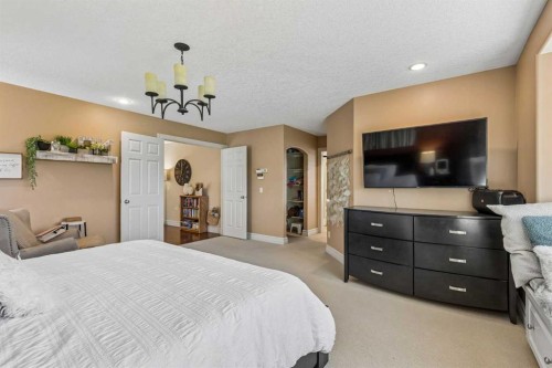 73 Hidden Creek Park Nw, Calgary, AB 
