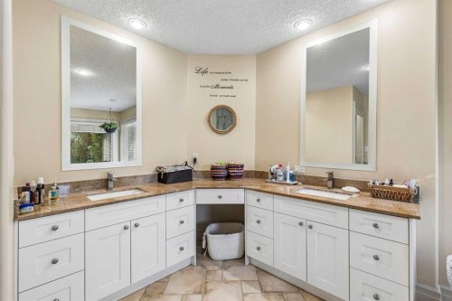 73 Hidden Creek Park Nw, Calgary, AB 