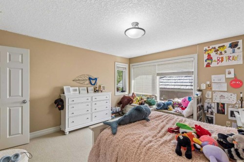 73 Hidden Creek Park Nw, Calgary, AB 