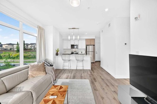 316-205 Spring Creek Common Sw, Calgary, AB - Indoor