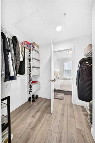 316-205 Spring Creek Common Sw, Calgary, AB - Indoor