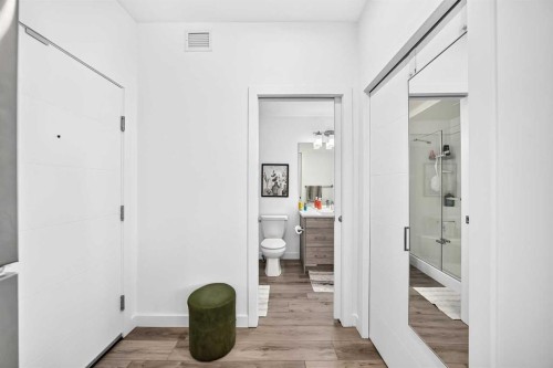 316-205 Spring Creek Common Sw, Calgary, AB - Indoor Photo Showing Other Room