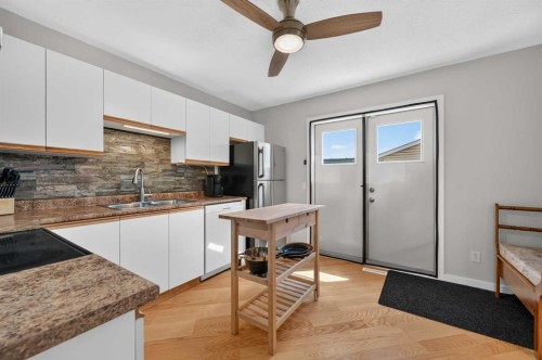 22 Rivercrest Way Se, Calgary, AB 