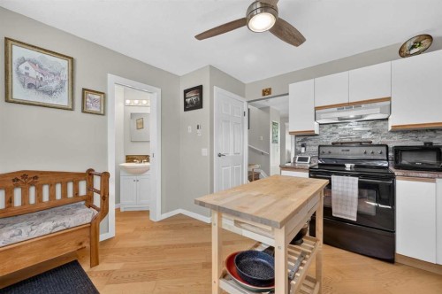 22 Rivercrest Way Se, Calgary, AB 