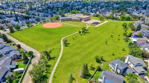 22 Rivercrest Way Se, Calgary, AB 