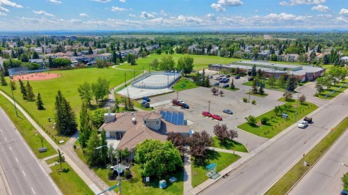 22 Rivercrest Way Se, Calgary, AB 