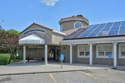 22 Rivercrest Way Se, Calgary, AB 
