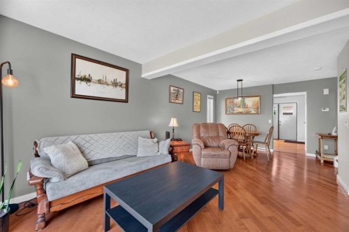22 Rivercrest Way Se, Calgary, AB 