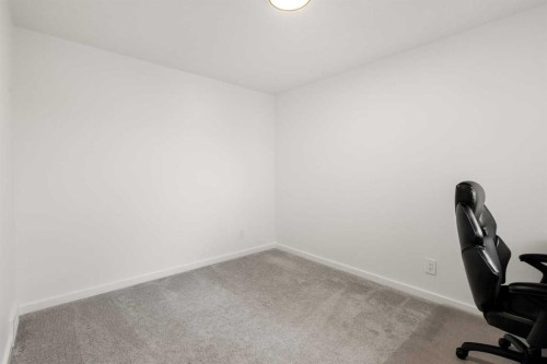 50 Royston Terrace Nw, Calgary, AB - Indoor Photo Showing Office