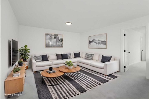 50 Royston Terrace Nw, Calgary, AB - Indoor Photo Showing Living Room