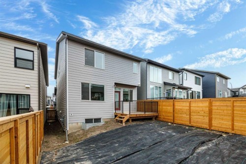 50 Royston Terrace Nw, Calgary, AB - Outdoor With Exterior