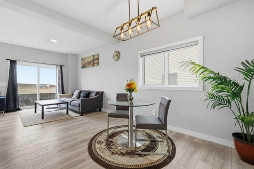 151 Creekstone Way Sw, Calgary, AB 