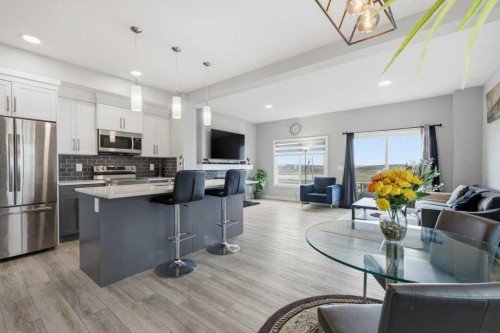 151 Creekstone Way Sw, Calgary, AB 