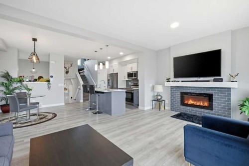 151 Creekstone Way Sw, Calgary, AB 