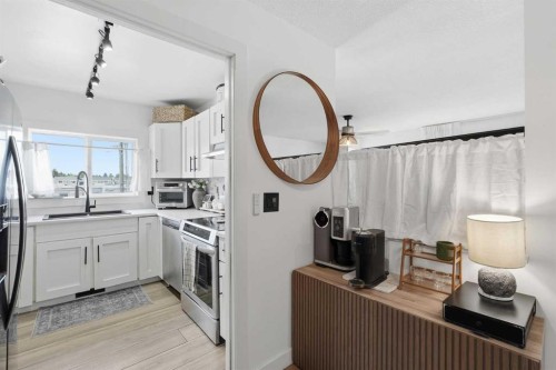 217-335 Garry Crescent Ne, Calgary, AB 