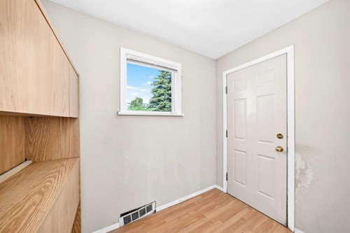 2028 Westmount Road Nw, Calgary, AB 