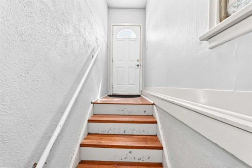 2028 Westmount Road Nw, Calgary, AB 