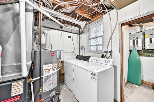 2028 Westmount Road Nw, Calgary, AB 