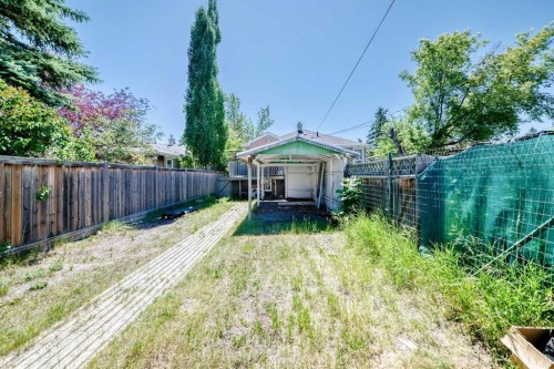 2028 Westmount Road Nw, Calgary, AB 