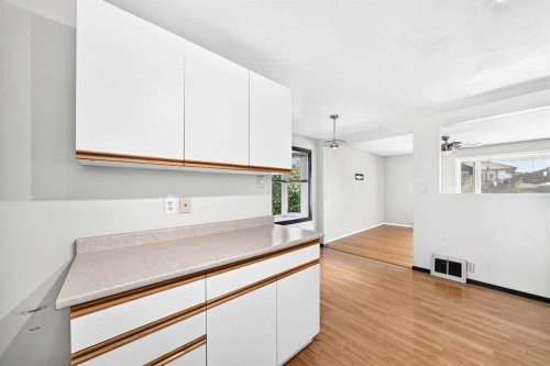 2028 Westmount Road Nw, Calgary, AB 