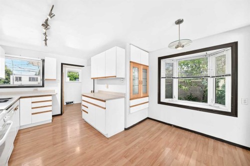 2028 Westmount Road Nw, Calgary, AB 