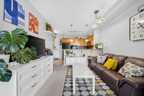 323-3111 34 Avenue Nw, Calgary, AB 