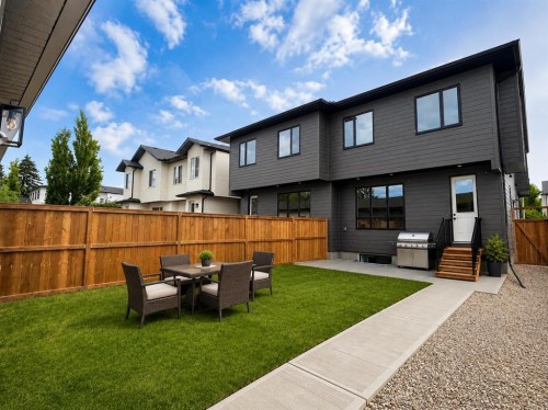 8140 47 Avenue Nw, Calgary, AB 
