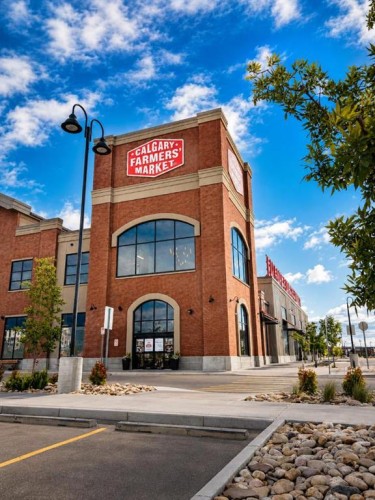 8140 47 Avenue Nw, Calgary, AB 