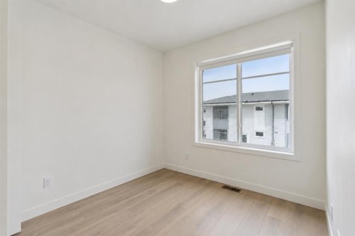 424 210 Avenue Sw, Calgary, AB 