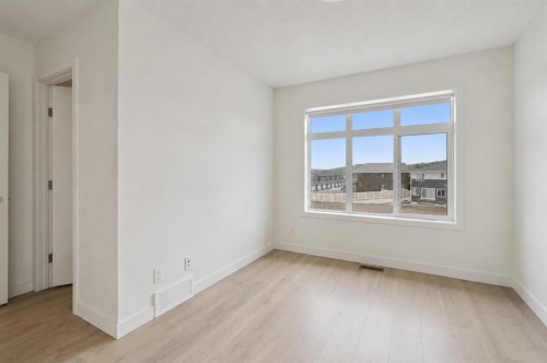 424 210 Avenue Sw, Calgary, AB 