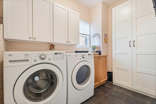 7 Crystal Green Way, Okotoks, AB - Indoor Photo Showing Laundry Room