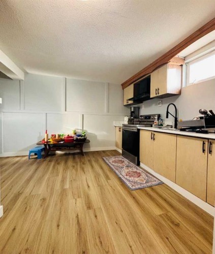 1672 Marlyn Way Ne, Calgary, AB 
