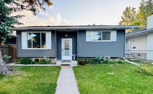 1672 Marlyn Way Ne, Calgary, AB 