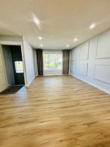 1672 Marlyn Way Ne, Calgary, AB 