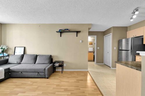 716-1111 6 Avenue Sw, Calgary, AB - Indoor