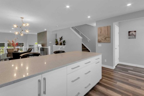 317 Sundown Road South, Cochrane, AB - Indoor Photo Showing Kitchen