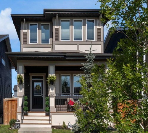 317 Sundown Road SOUTH Cochrane, AB T4C 2T2