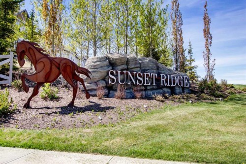 317 Sundown Road South, Cochrane, AB - Outdoor