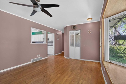 36 Hazelwood Crescent Sw, Calgary, AB 